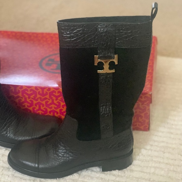 Tory Burch Boots - Picture 3 of 11